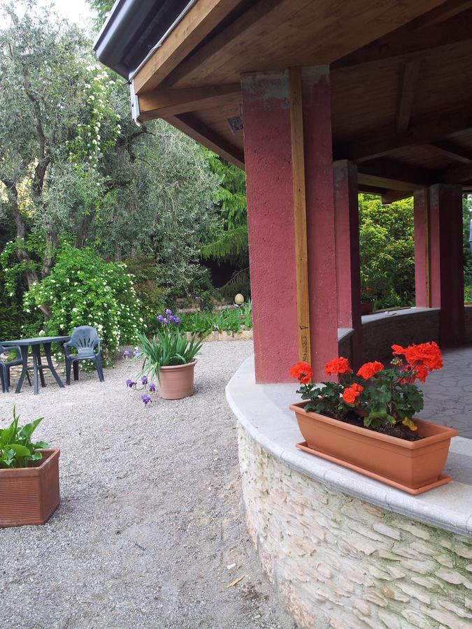 Colombare Di Sirmione Debora Maison B&B المظهر الخارجي الصورة