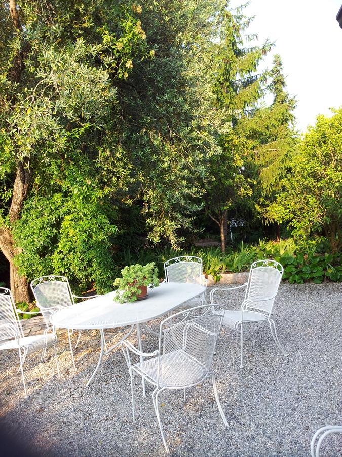 Colombare Di Sirmione Debora Maison B&B المظهر الخارجي الصورة
