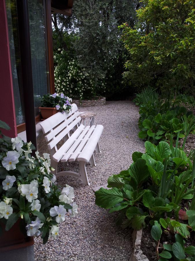 Colombare Di Sirmione Debora Maison B&B المظهر الخارجي الصورة